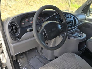 2002 Ford Econoline Wagon XLT